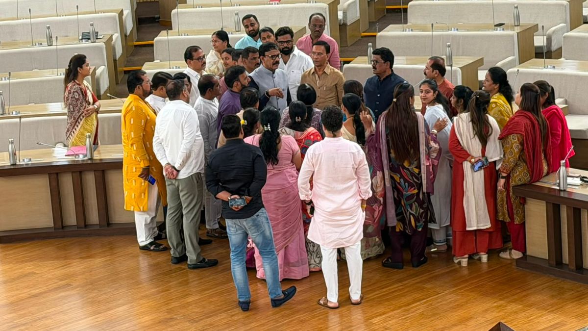 Uproar in PMC General Body Meeting Over Motion Condemning Alleged Theft at Ram Temple