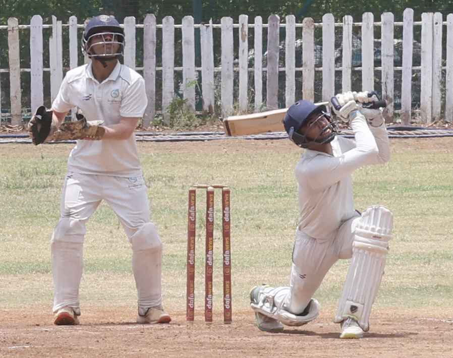 ऋतुराज शेवाळे of Kedar जाधव cricket academy .. (1)