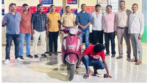 21-Year-Old Held for Snatching Auto Driver's iPhone 16 Pro Mobile