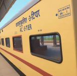 AC Complaint on Danapur–Hadapsar Train: RailMadad Says Slow Running and 436-Minute Delay Affected Power Generation