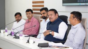 Collector Chairs Meeting on Pavana Pipeline Project