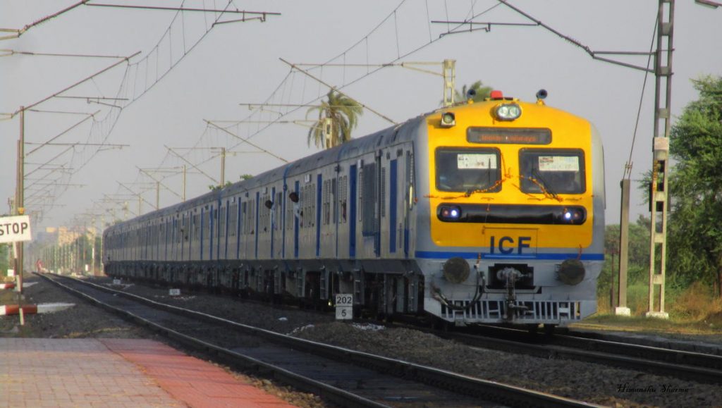 Daund–Pune DEMU