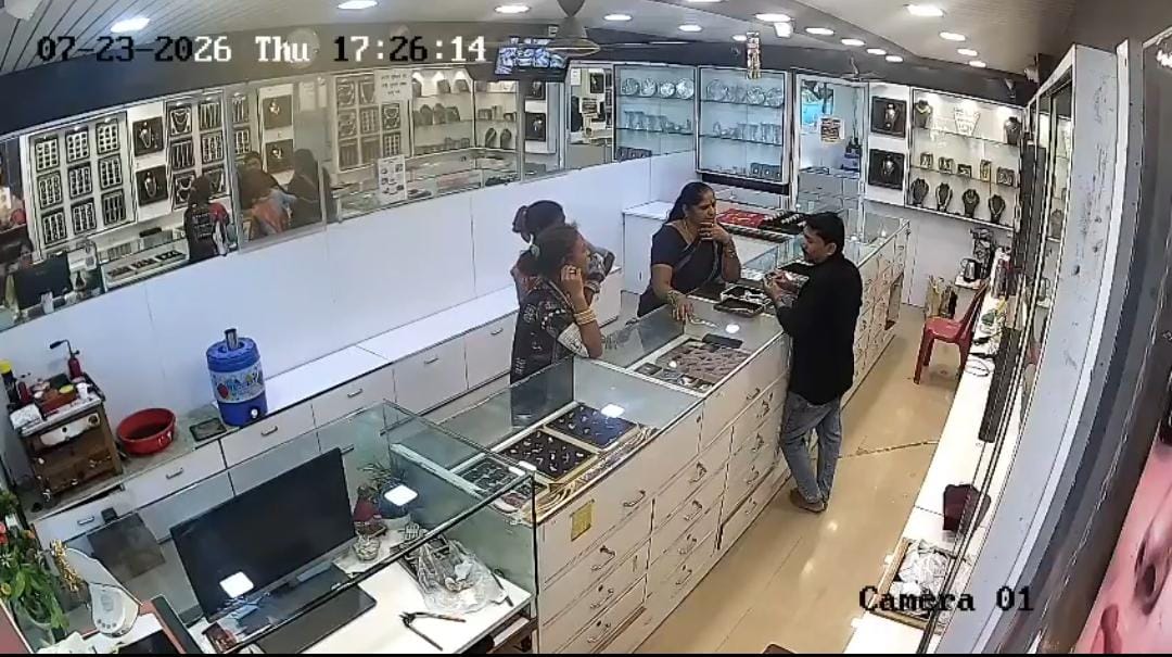 Four Women Allegedly Steal 82 Pairs Of Silver Toe Rings From Jewellery Shop in Ranjangaon