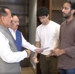 Government, CJP Hold First Formal Talks on NEET Protest; No Breakthrough on Education Minister’s Resignation