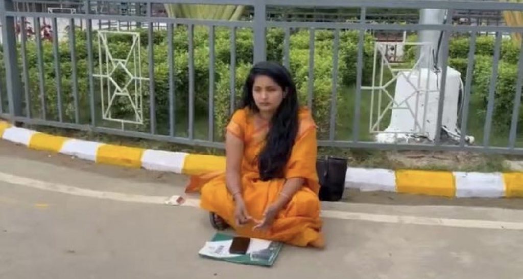 IT woman employee Tech Mahindra Hyderabad