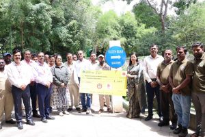 India Post Adopts Bear, Wolf at Katraj Zoo to Support Wildlife Conservation