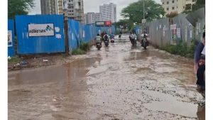 Keshavnagar Residents Raise Safety Concerns Over Muddy, Slippery Roads