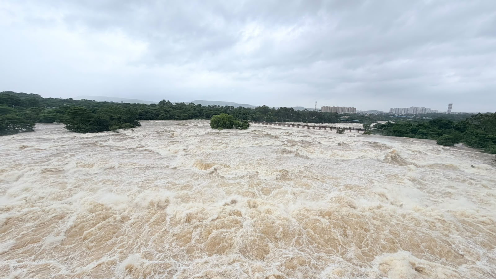Khadakwasla Dam Discharge Increased to 43,571 Cusecs