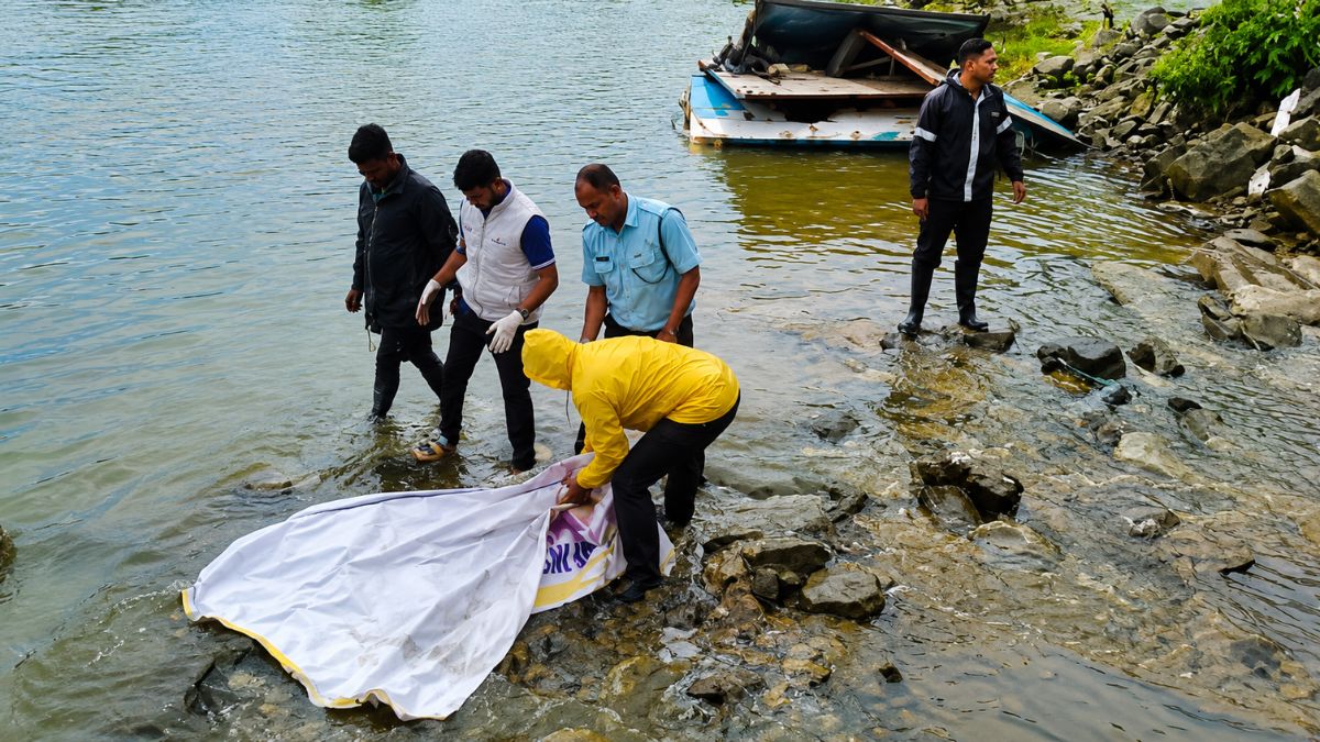 Man's Body Found Floating in Mutha River Near Bhide Bridge