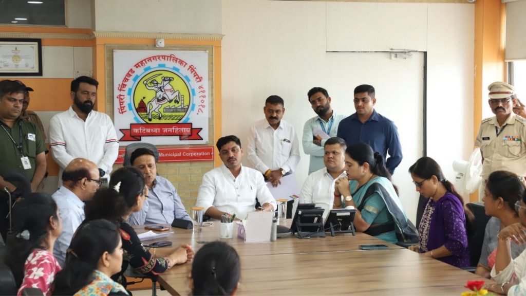Mayor Orders Strict Action Against Illegal Plastic, Tyre Burning in Moshi
