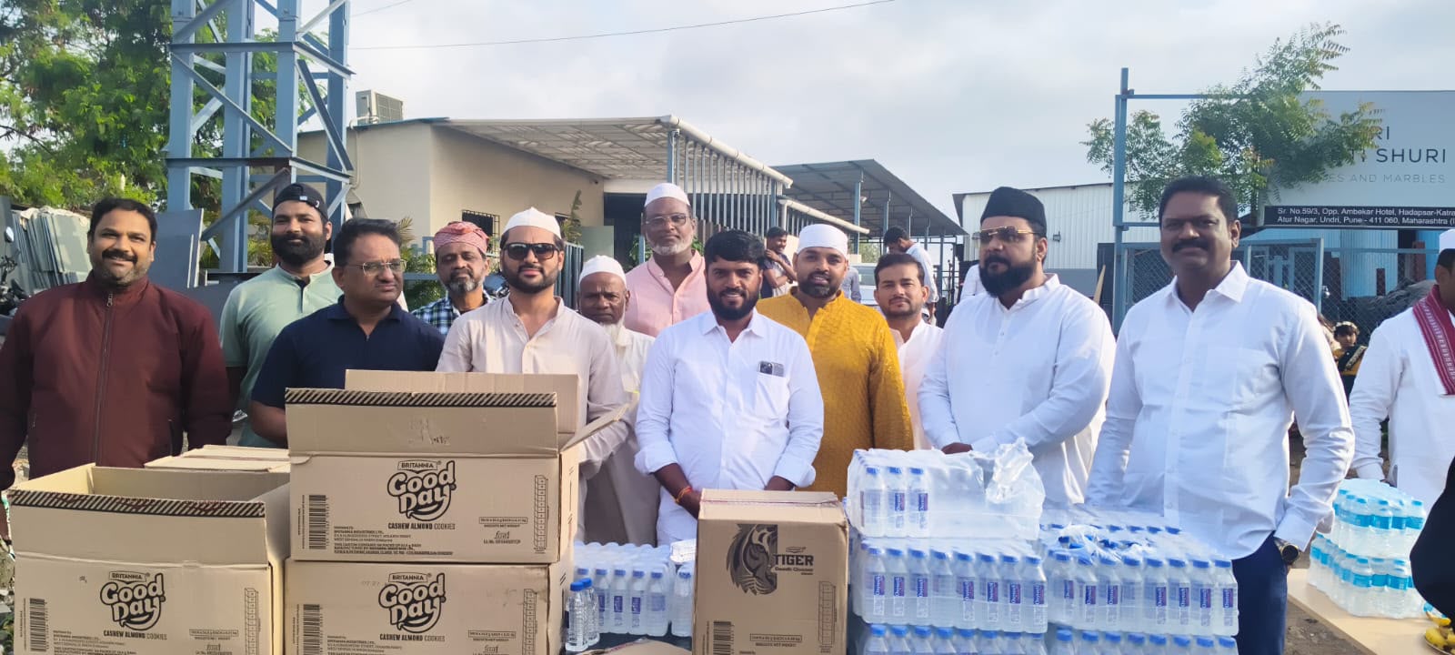 Mohammadwadi–Undri–Pisoli Welfare Group Serves Warkaris