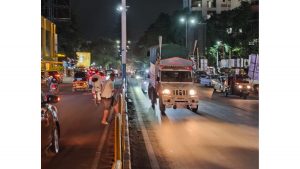 Pune Camp Road Plunged Into Darkness After Sunset as Streetlights Remain Non-Functional