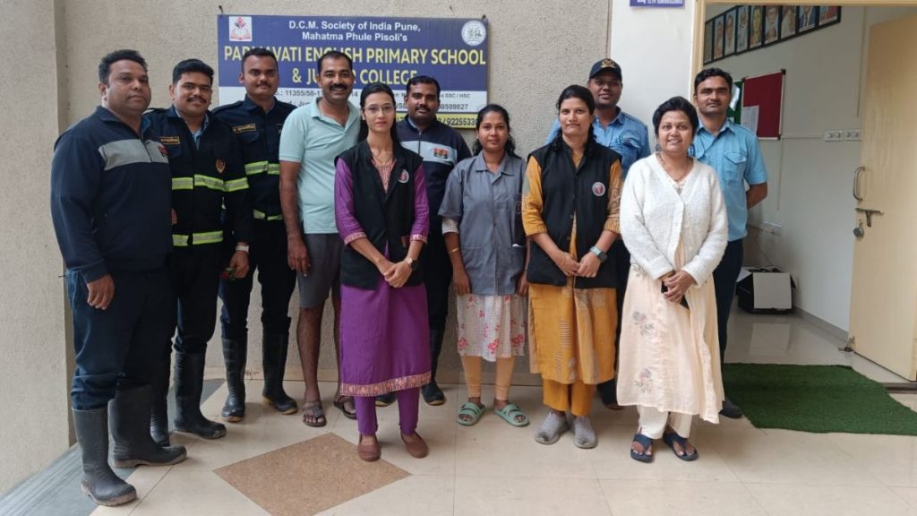 Pune Firefighters Rescue 40-Year-Old Woman Trapped in School Lift in Pisoli