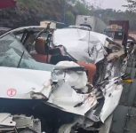 Mumbai-Pune Expressway Accident: Two Killed, Five Injured After SUV Crashes Into Parked Breakdown Truck