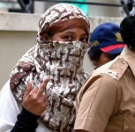 Pune: No Remorse? Viral Video Shows Lohgad Murder Accused Siya Goyal Flashing Middle Finger at Cameras