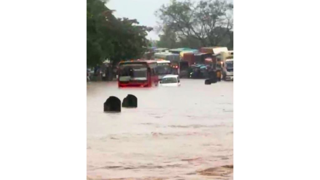 Waterlogging Near Surya Electronics Disrupts Traffic on Pune-Nashik Highway