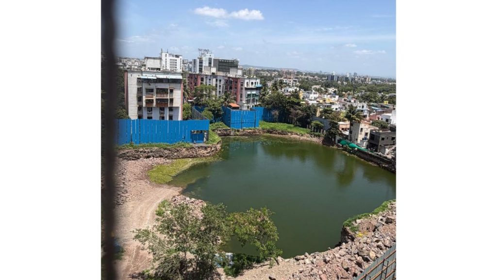 Waterlogging at Wanowrie Construction Site Raises Mosquito Breeding Concerns