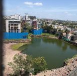 Waterlogging at Wanowrie Construction Site Raises Mosquito Breeding Concerns; Residents Demand Immediate PMC Action