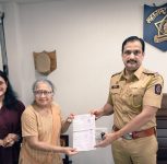 Pune Cyber Fraud: Warje Police Recover Rs 35,000 Lost in Fake MNG Gas Video Call Scam, Return Money to Bhagyashree Chirmule’s Mother