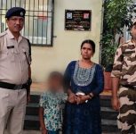 5-Year-Old Reunited With Mother After Going Missing at Pune Railway Station; Child Traced Within 10 Minutes