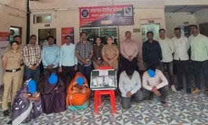 Five-Member Gang Held for Stealing Silver Jewellery From Lohgaon Shop