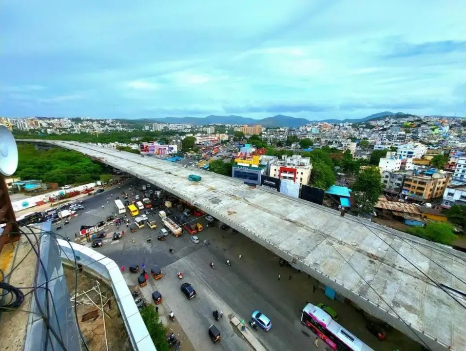 Katraj Chowk Braces For More Congestion As Metro Construction Expands