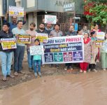 Pune: Keshav Nagar Residents Hold Silent Protest, Demand Immediate Action on Roads, Traffic and Water Supply