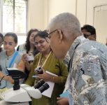 60 Teachers Explore Microscopic World at ‘Life Across Scales’ Workshop in Pune