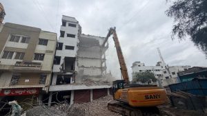 PMRDA Demolishes 9,500-Sq-Ft Unauthorised Construction in Kadamwakvasti