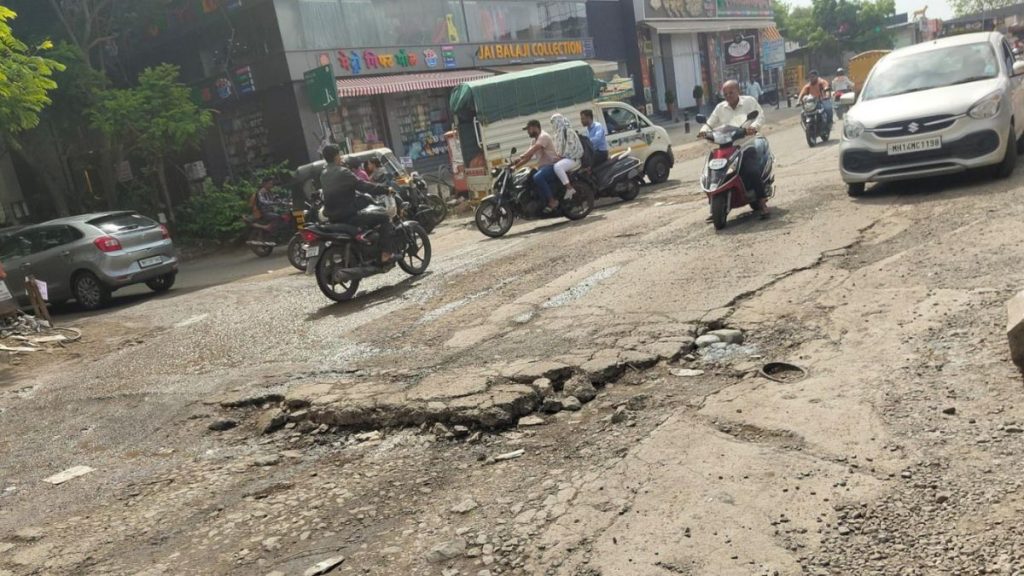 Pothole-Ridden Roads Turn Pune Commute into a Daily Ordeal Despite Smart City Tag