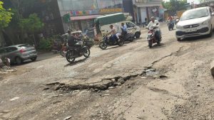 Pothole-Ridden Roads Turn Pune Commute into a Daily Ordeal Despite Smart City Tag