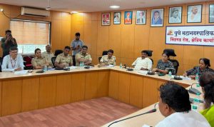 Pune Mayor Gives Police 15-Day Deadline to Tackle Sinhagad Road Traffic Congestion
