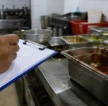 Pune Reports Highest Food Safety Complaints; Maharashtra FDA Gets 2,000 Complaints in 15 Days
