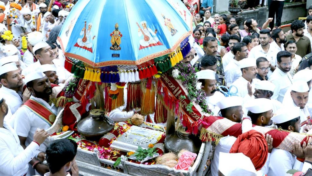 Sant Tukaram Maharaj Palkhi Arrives in Pimpri-Chinchwad on Return Journey from Pandharpur