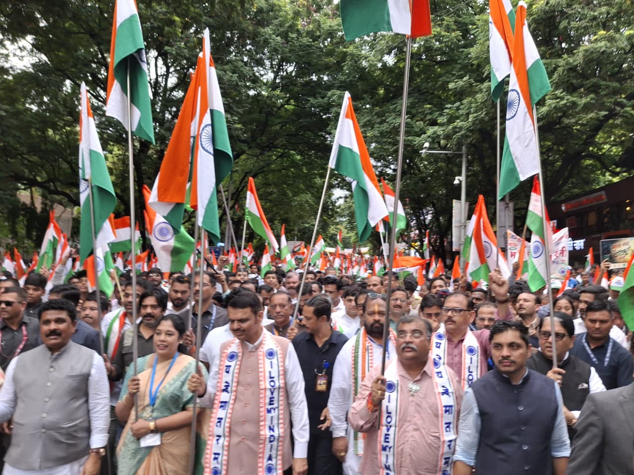Tiranga Yatra on Pune’s FC Road