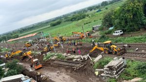 Central Railway Undertakes Major Track Work at Kherwadi Yard Ahead of Simhastha Kumbh 2027