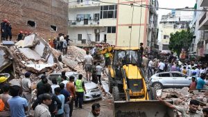 Delhi Satya Niketan Building Collapse