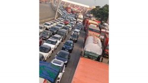 Ganeshotsav Rush Brings Heavy Traffic On Mumbai-Pune Expressway