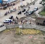50 Minutes for an Ambulance in Pune: Mohammadwadi Accident Video Shows Injured Victim Waiting After Dumper Crash