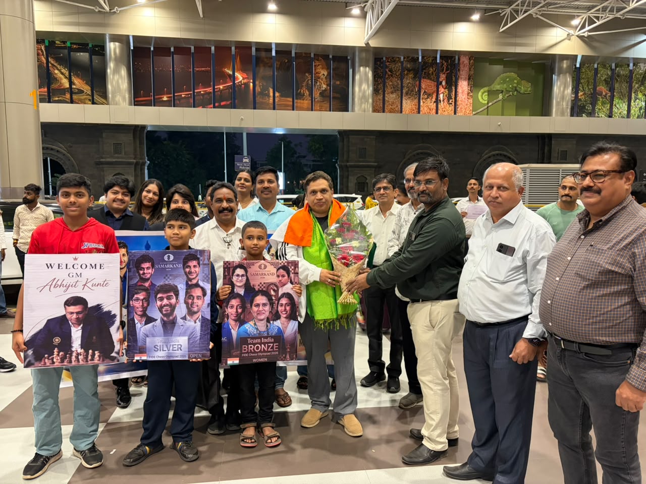 Pune Welcomes GM Abhijit Kunte After India’s Historic Chess Olympiad Hat-Trick