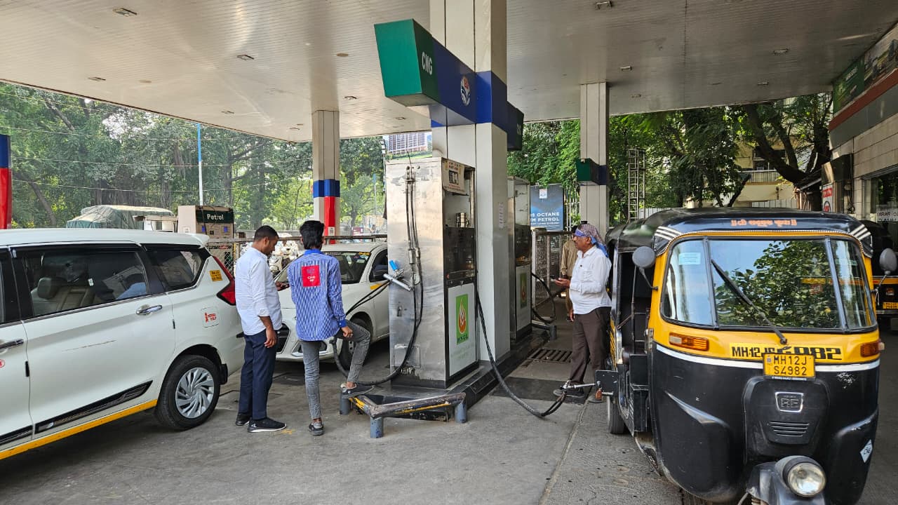 24-Hour CNG Supply Begins at Daruwala Petrol Pump