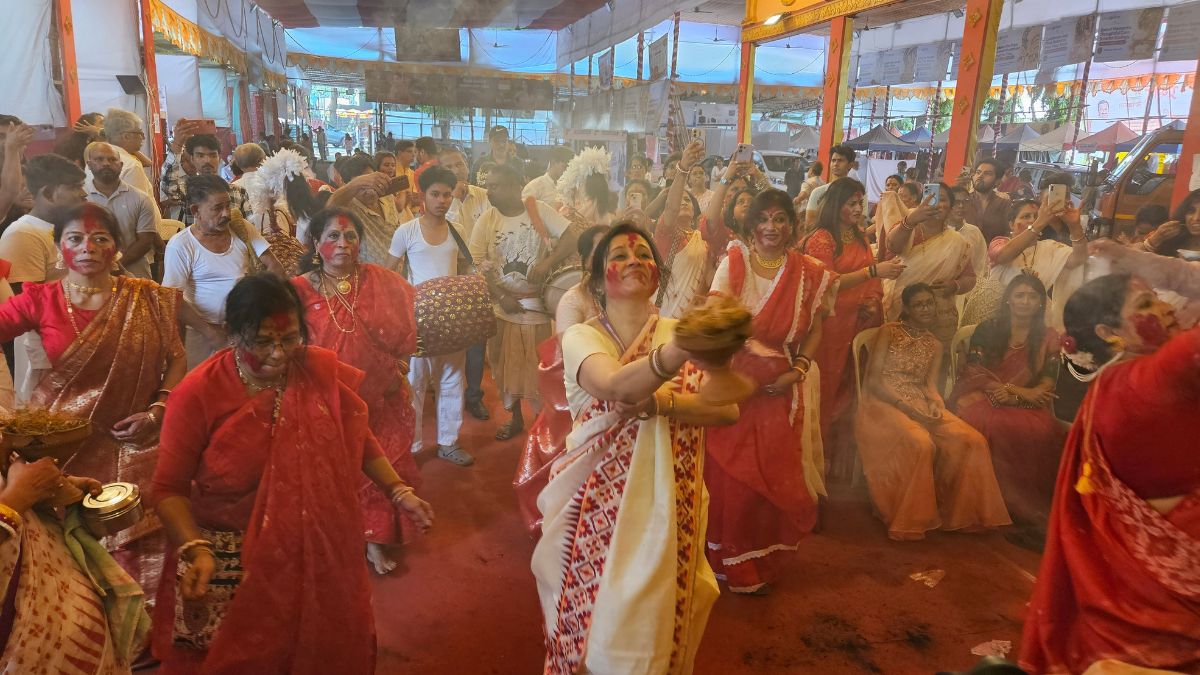 Bangiya Sanskriti Samsad’s Durga Puja