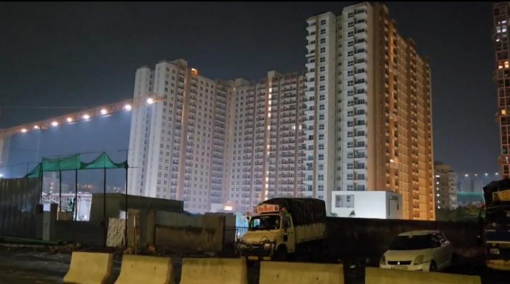 Raheja Sterling Residents Face Prolonged Power Outage
