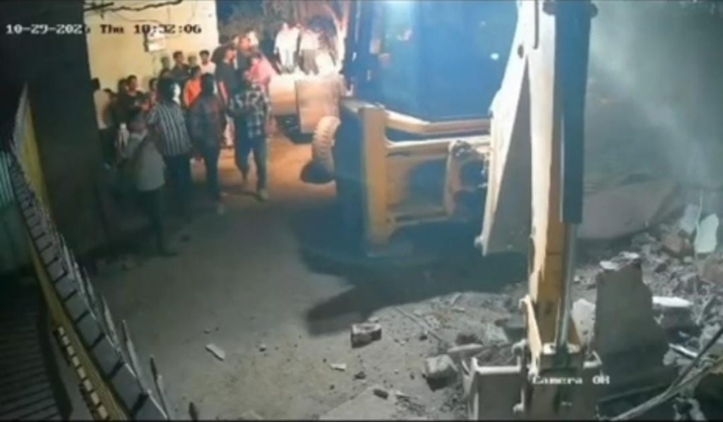 Woman Alleges Assault on Family, Vandalism at Company Premises in Sus Land Dispute